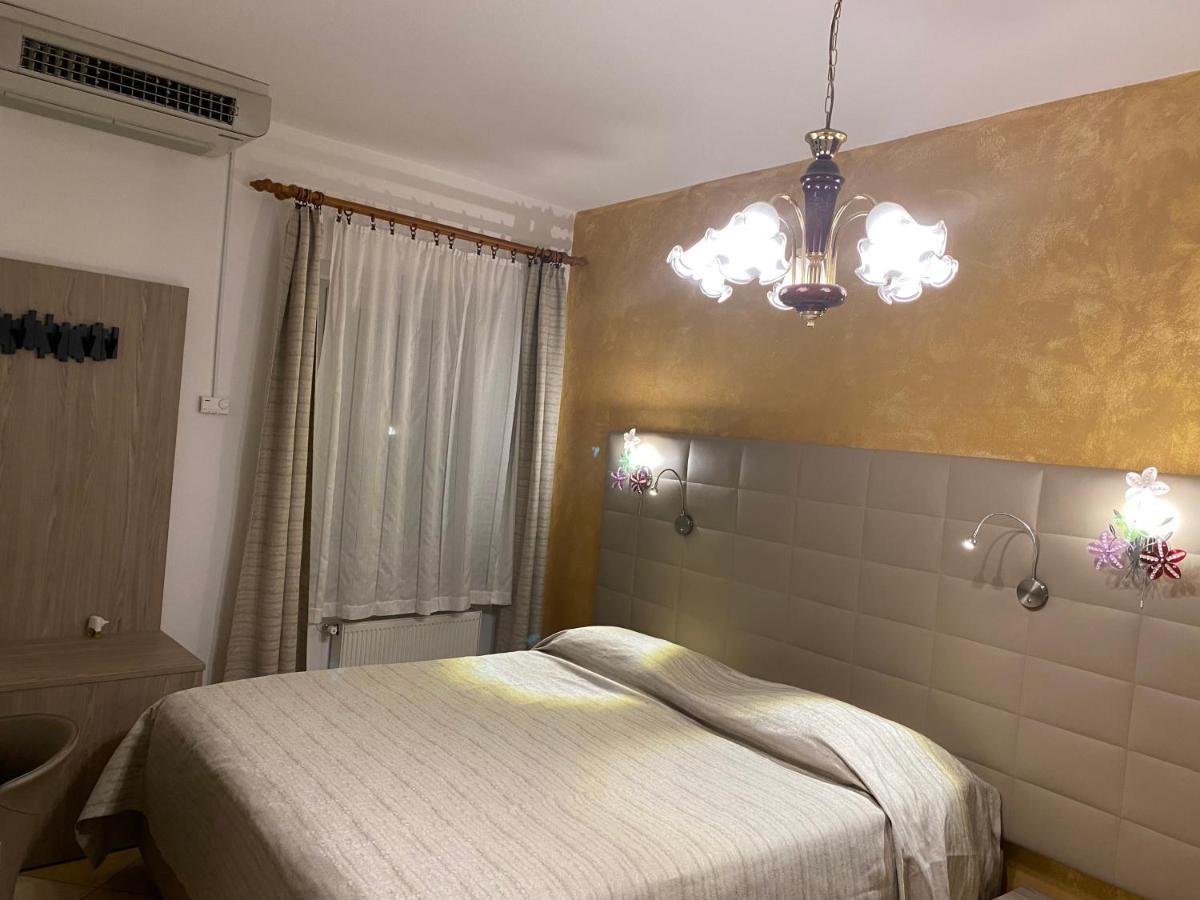 Fedrig Private Rooms & Apartment Kobarid Bagian luar foto