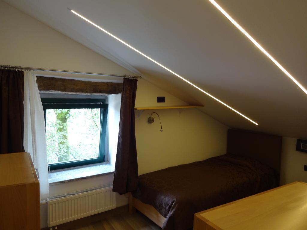 Fedrig Private Rooms & Apartment Kobarid Bagian luar foto