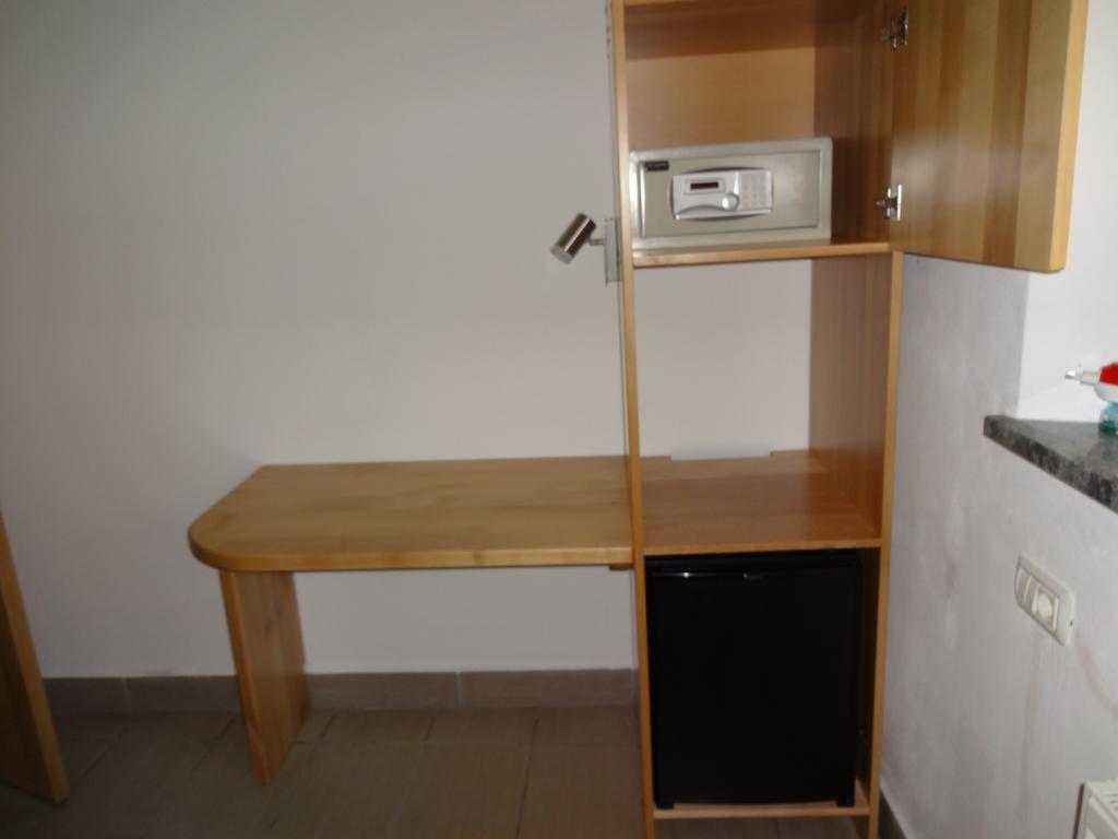 Fedrig Private Rooms & Apartment Kobarid Bagian luar foto